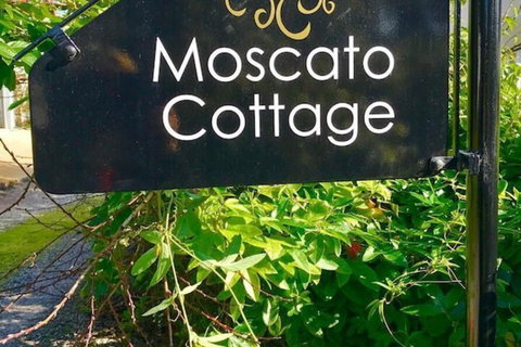 3 Divas Accommodation - Sunshine Coast Tourism 1