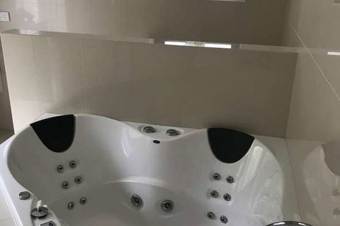 3 Divas Accommodation - Sunshine Coast Tourism 6