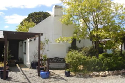 3 Divas Accommodation - Sunshine Coast Tourism 3