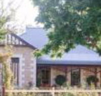 Strathbourne Accommodation Hamilton House - Holiday Sunshine Coast