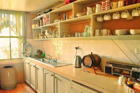 Two Story Bed & Breakfast - Sunshine Coast Tourism 3