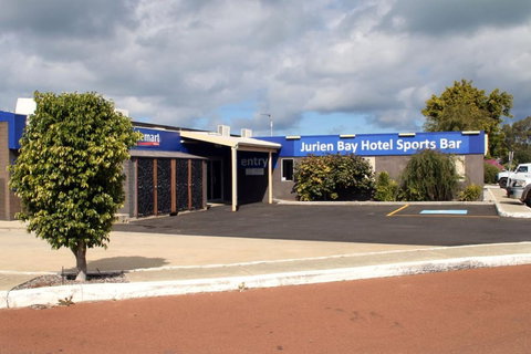 Jurien Bay Hotel - Holiday Sunshine Coast 1