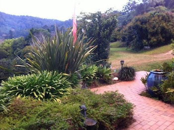 Rossmount Rural Retreat - Holiday Sunshine Coast 0