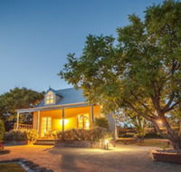 Vineyard Cottages - Holiday Sunshine Coast