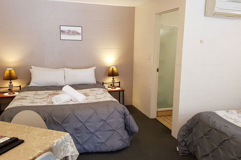 Murray Gardens Cottages & Motel - Holiday Sunshine Coast 4