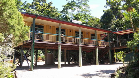 Licuala Lodge - Holiday Sunshine Coast 3