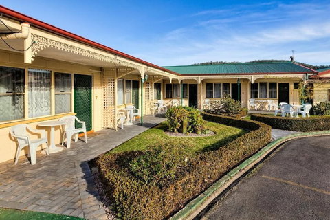 Wintersun Gardens Motel - Holiday Sunshine Coast 0