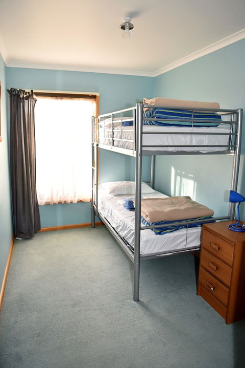 Bicheno Backpackers Hostel - Sunshine Coast Tourism 5