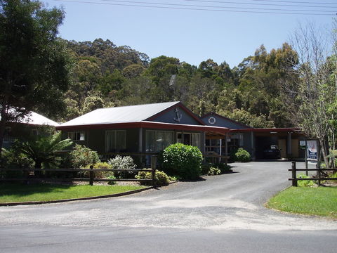 The Crays Accommodation - Sunshine Coast Tourism 0