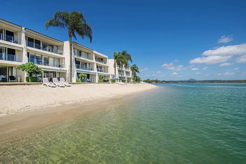 Noosa Harbour Resort - Holiday Sunshine Coast 2