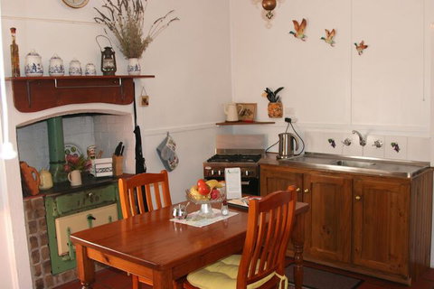 Trinity Cottage - Sunshine Coast Tourism 2