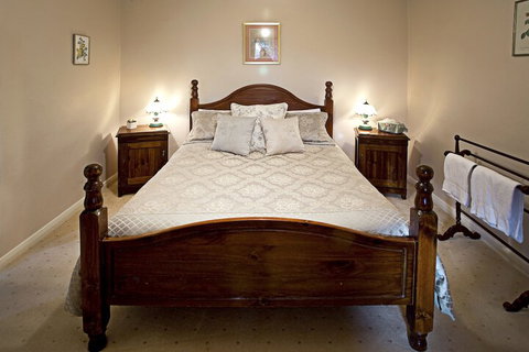 Trinity Cottage - Sunshine Coast Tourism 4