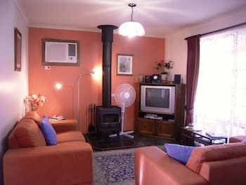 Barossa Country Cottages - Holiday Sunshine Coast 5