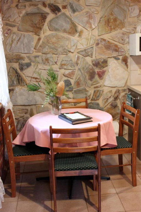 Langmeil Cottages - Sunshine Coast Tourism 1