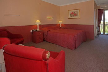 Milton Village Motel - Holiday Sunshine Coast 4