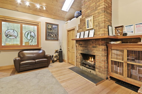 Linden Gardens Rainforest Retreat - Holiday Sunshine Coast 4