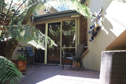 Linden Gardens Rainforest Retreat - Holiday Sunshine Coast 0