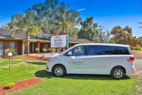 Two Rivers Motel - Sunshine Coast Tourism 2