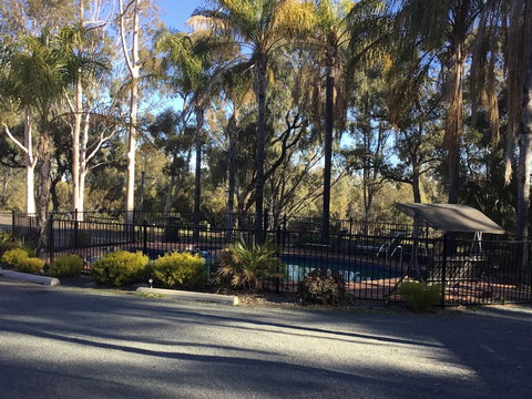 Two Rivers Motel - Sunshine Coast Tourism 5