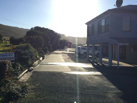 Skenes Creek Lodge Motel And Restaurant - Sunshine Coast Tourism 3