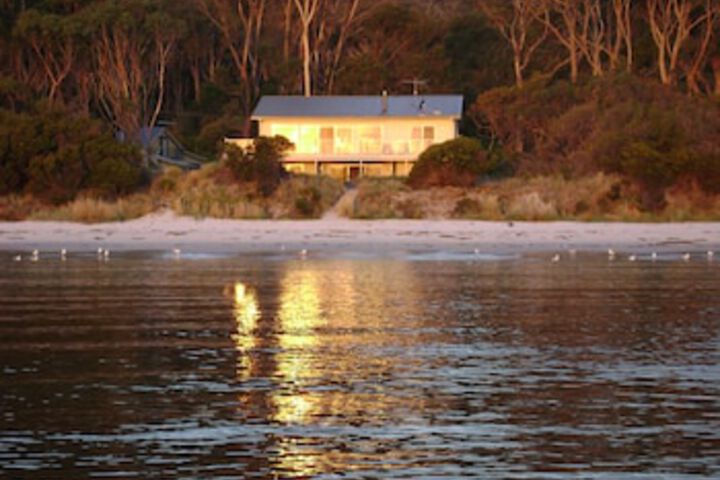 White Beach TAS Sunshine Coast Tourism