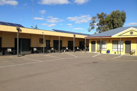 Kyabram Motor Inn - Holiday Sunshine Coast 5