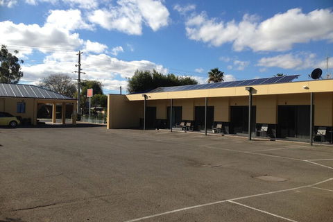 Kyabram Motor Inn - Holiday Sunshine Coast 7