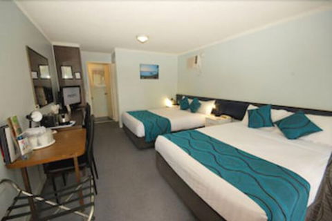 Gallery Motel - Holiday Sunshine Coast 3