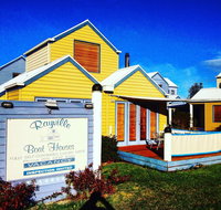 Rayville Boat Houses - Holiday Sunshine Coast