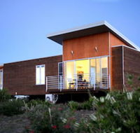 Eco-luxe at Mount Avoca - Holiday Sunshine Coast