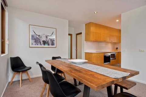 Snow Stream Apartments - Holiday Sunshine Coast 2