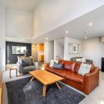 Snow Stream Apartments - Holiday Sunshine Coast 0