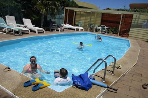 Anchorbell Holiday Apartments - Holiday Sunshine Coast 0