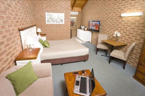 Beechworth Carriage Motor Inn - Holiday Sunshine Coast 4