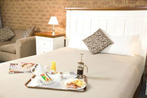 Beechworth Carriage Motor Inn - Holiday Sunshine Coast 3
