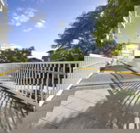 Windsor Lodge Como - Sunshine Coast Tourism