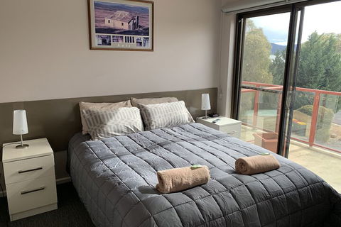 Aalberg Chalet - Holiday Sunshine Coast 6