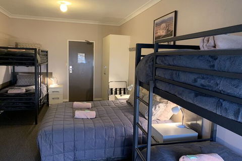 Aalberg Chalet - Holiday Sunshine Coast 7