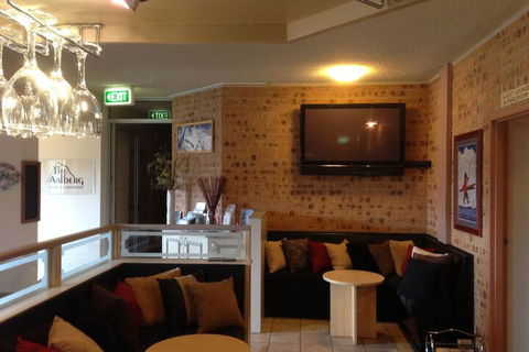 Aalberg Chalet - Holiday Sunshine Coast 2