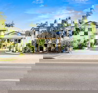 Coral Cay Resort - Sunshine Coast Tourism