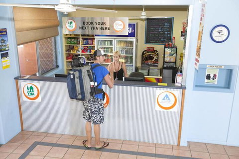 Coffs Harbour YHA Hostel / Backpackers - Sunshine Coast Tourism 7