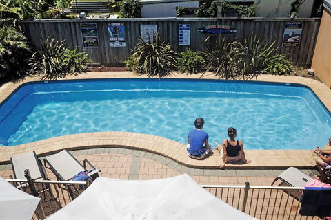 Coffs Harbour YHA Hostel / Backpackers - Sunshine Coast Tourism 2