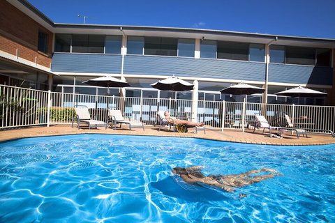 Coffs Harbour YHA Hostel / Backpackers - Sunshine Coast Tourism 4