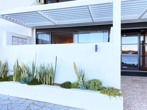 Bay Breeze Boutique Accommodation - Holiday Sunshine Coast 3