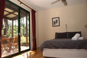Island Brook Estate - Sunshine Coast Tourism 3