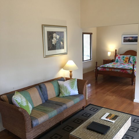 Island Brook Estate - Sunshine Coast Tourism 1