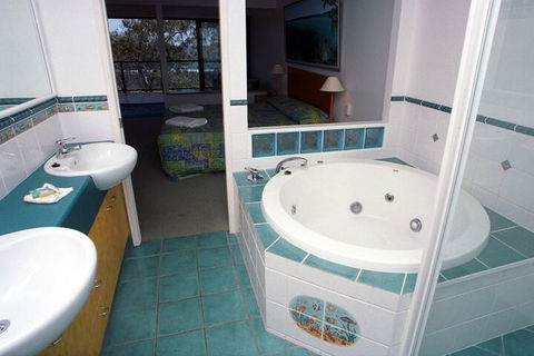 Coral Cove Resort - Holiday Sunshine Coast 4
