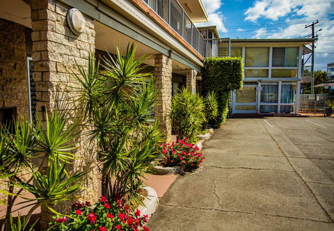Tropicana Motel - Sunshine Coast Tourism 5