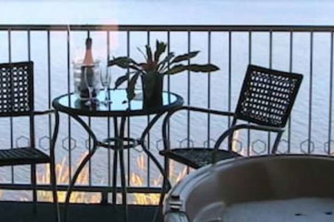 Lake Bennett Resort - Sunshine Coast Tourism 5