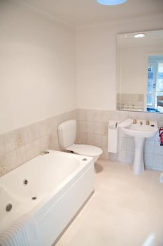 Yarra Glen Racecourse Apartments - Sunshine Coast Tourism 2